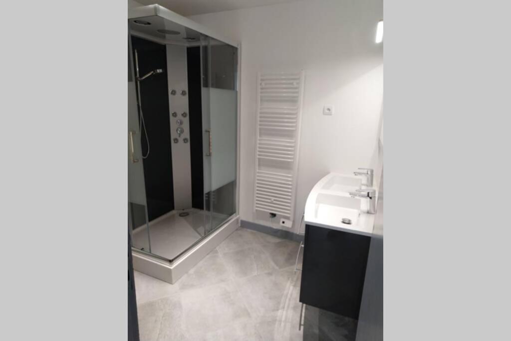Maison De 2 A 8 Personnes 5 Chambres Portbail Buitenkant foto